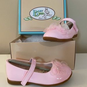 Toddler Girl’s Pink Dress shoes Sz 8